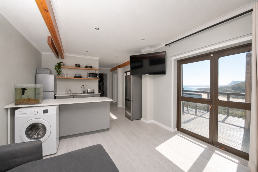 4 Bedroom Property for Sale in Rooi Els Western Cape